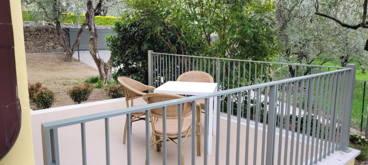 Ca' De L'Achille Apartment Torri Del Benaco Exterior foto